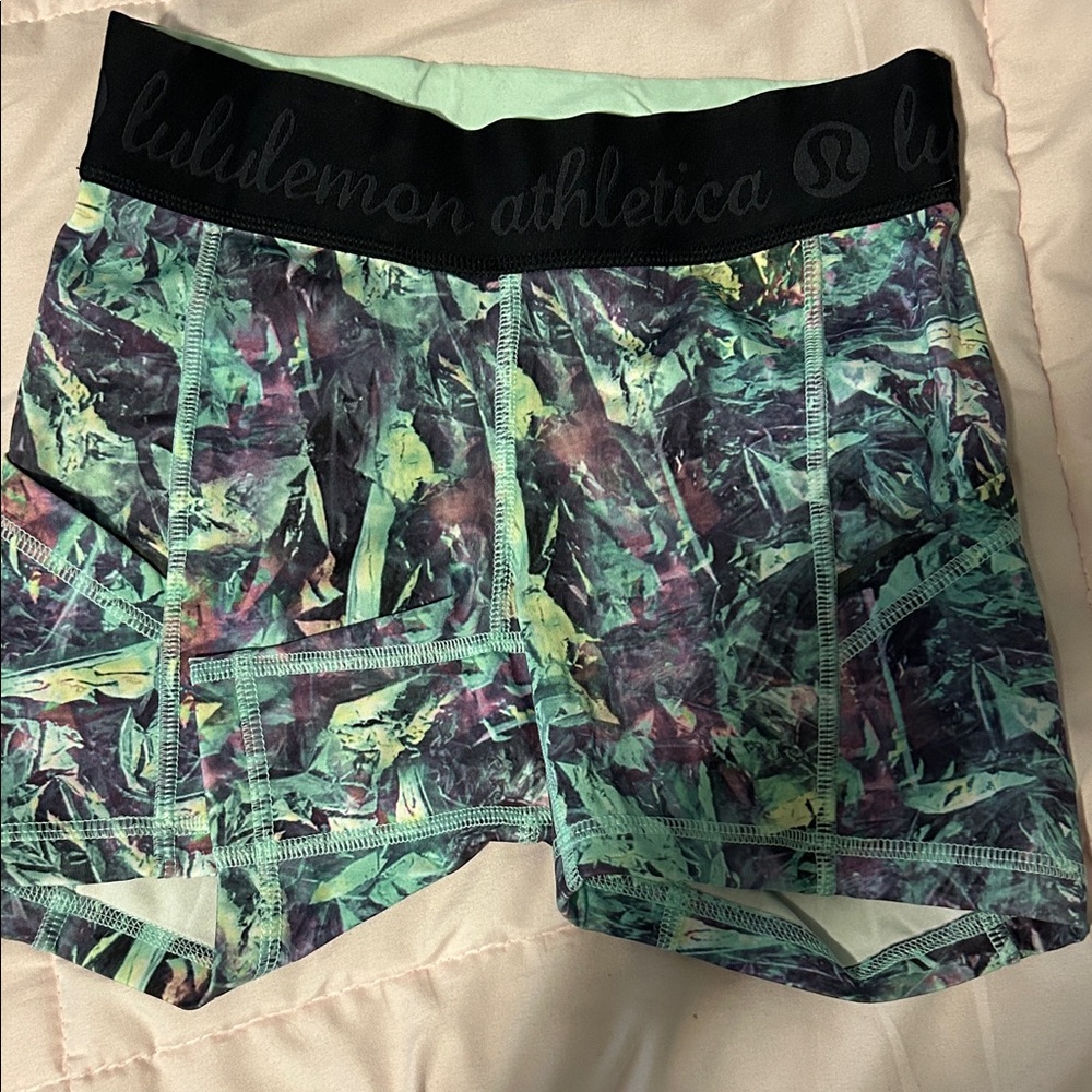 lululemon athletica Women's Multicolor Patterned Shorts